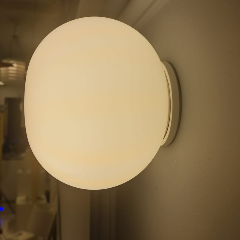 Mini glo-ball ceiling/wall (lámpara de exposición)